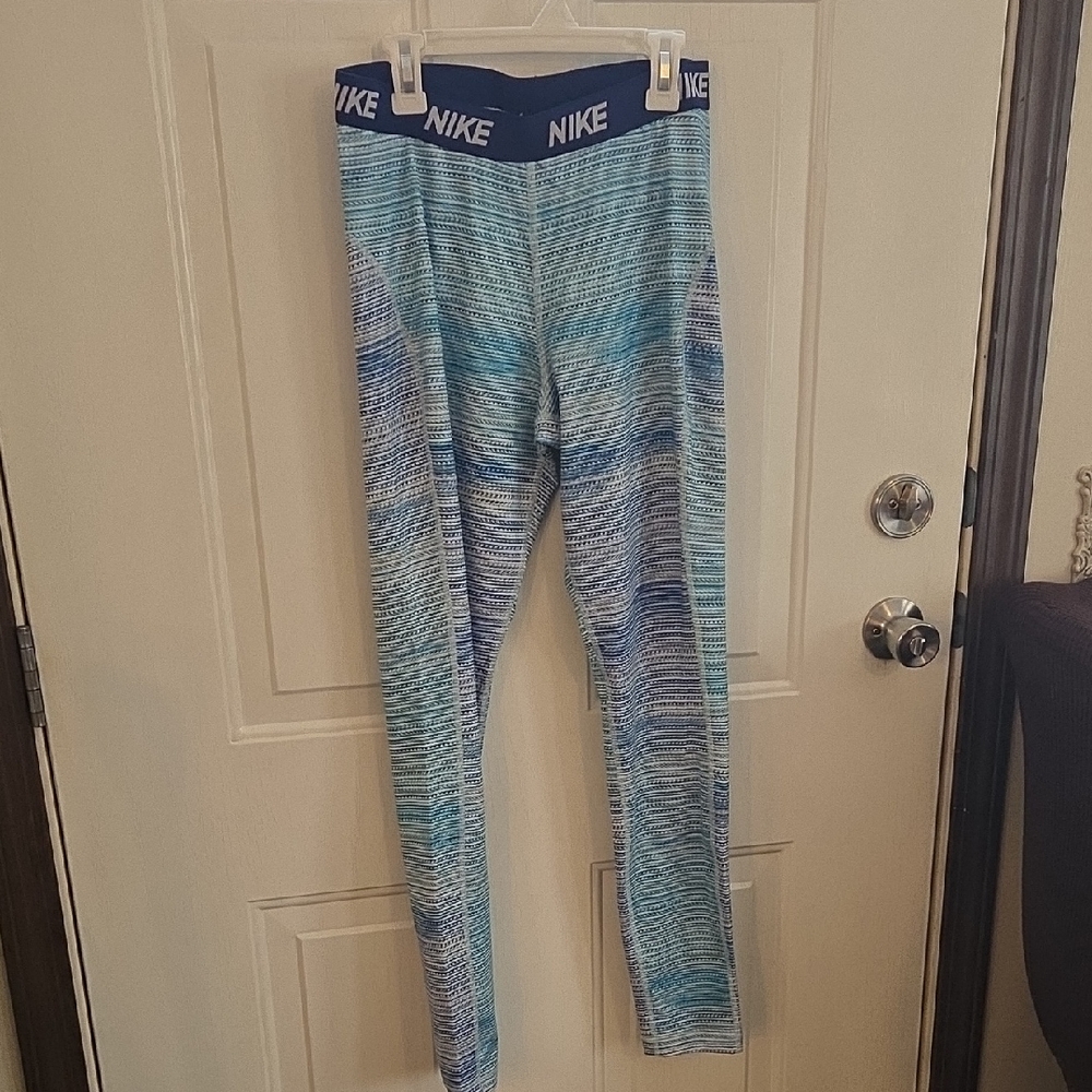 Nike Ladiee Blue Leggings Size Large